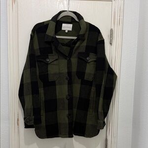 Lucky brand women’s flannel shirt/jacket.